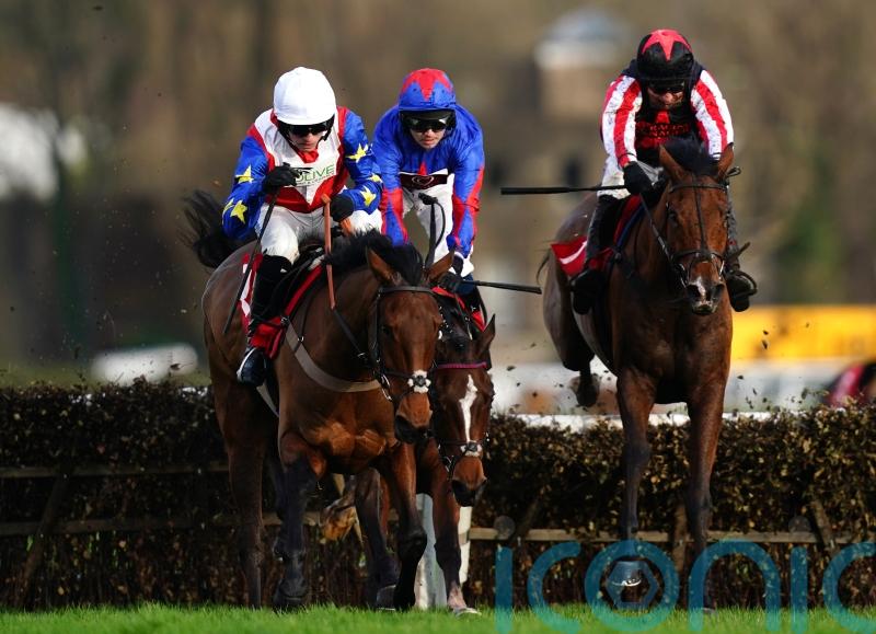 Deafening Silence digs deep for Winter win