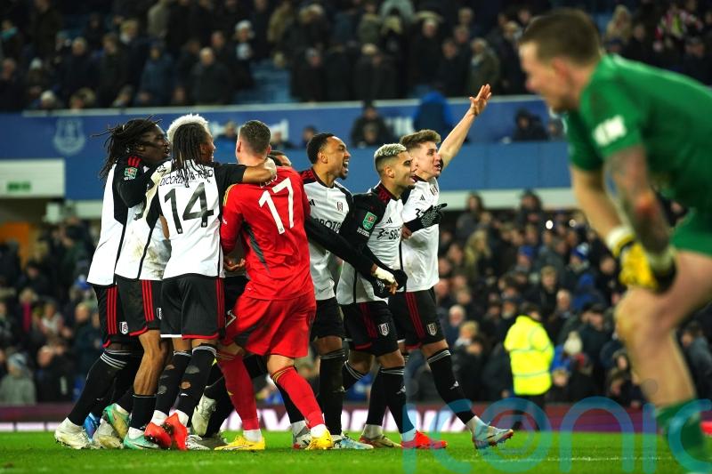 Fulham beat Everton on penalties to make Carabao Cup semi-finals