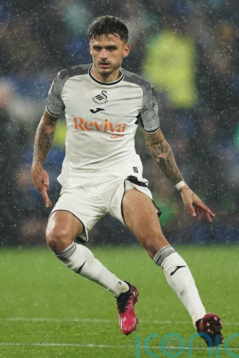 Jamie Paterson nets late winner to complete brace as Swansea edge Preston