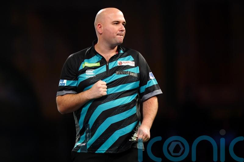 Rob Cross and Scott Williams through to last 16 at Alexandra Palace