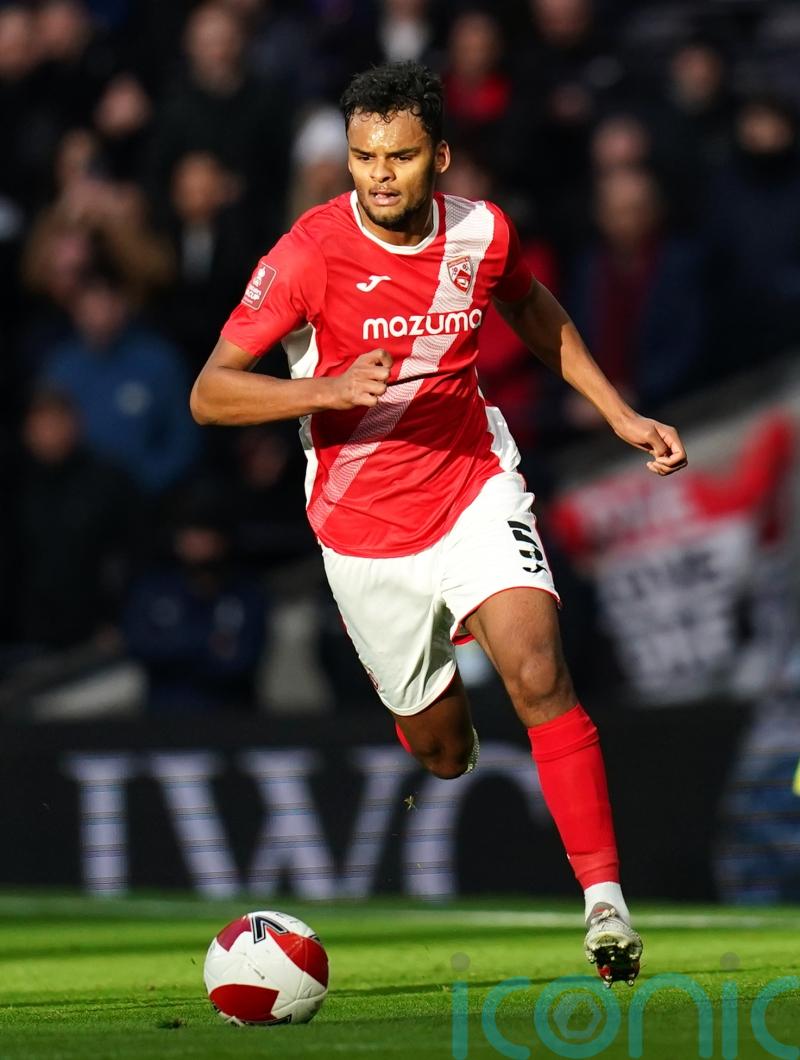 Jacob Bedeau snatches last-gasp point for Morecambe against Harrogate