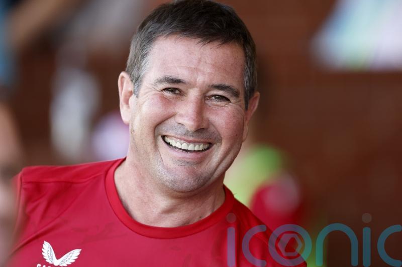 Nigel Clough hails &lsquo;huge result&rsquo; as Mansfield close on leaders Stockport