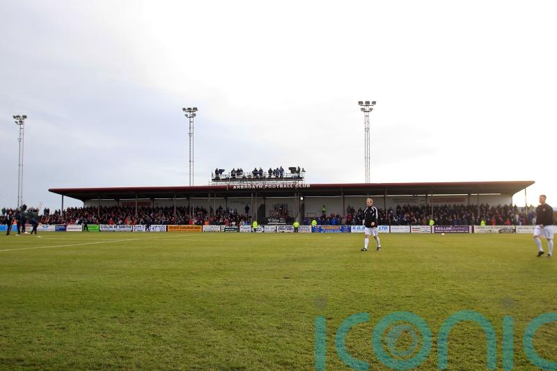 Louis Moult finds the net twice to give Dundee United victory at Arbroath