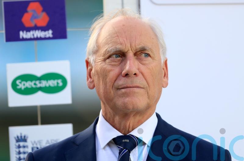 Colin Graves set for Yorkshire return after board approves loan offer