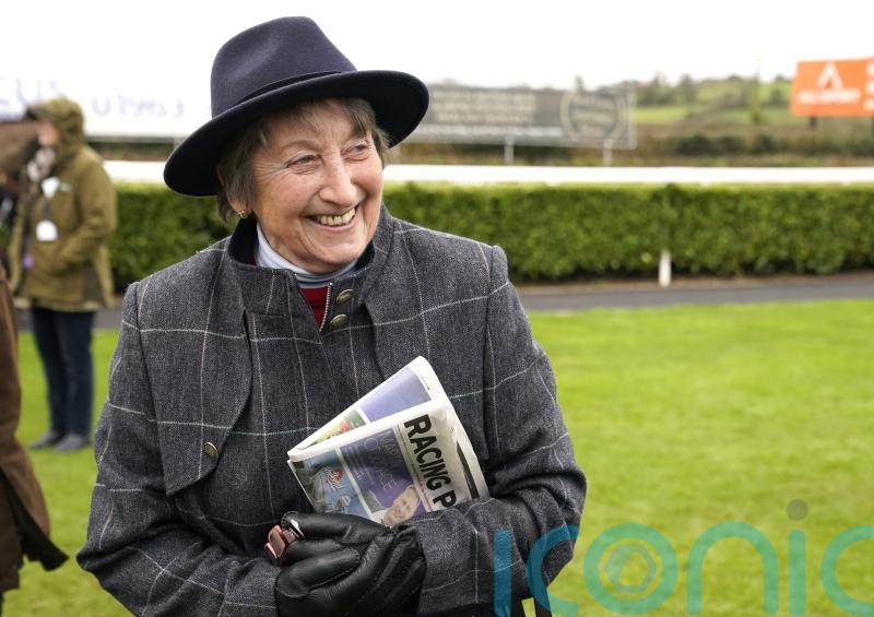 No luck for Henrietta Knight with first runner of second training career