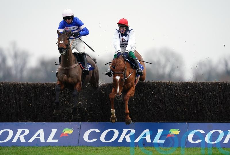 Banbridge makes stylish return with Silviniaco Conti strike