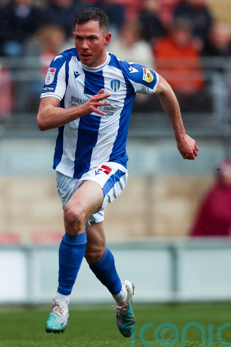 Tom Hopper goal earns Colchester a draw against Bradford