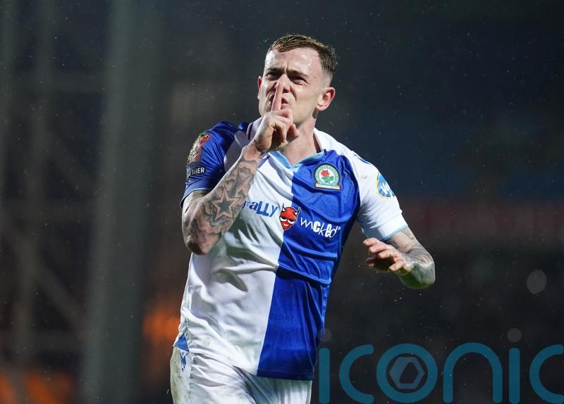Sammie Szmodics double helps Blackburn complete comeback against Wrexham
