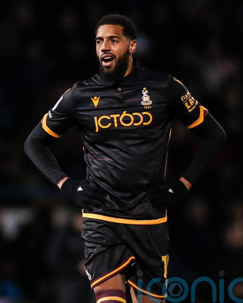 Vadaine Oliver own-goal hands Reading victory over Stevenage