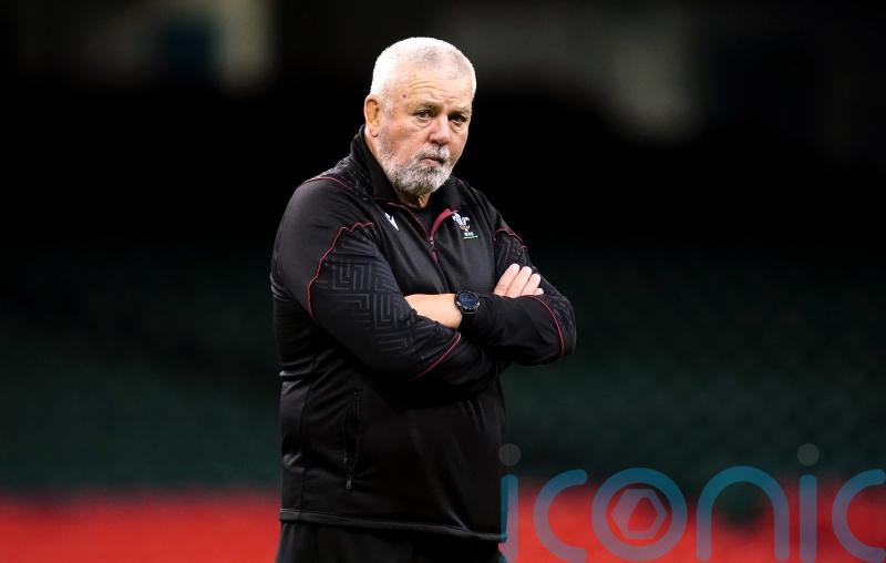 Warren Gatland shuffles Wales pack for England clash at Twickenham