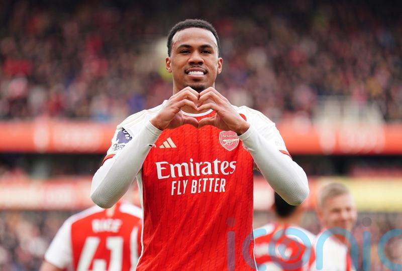 Gabriel Magalhaes doing his best to help Arsenal progress after opting to stay