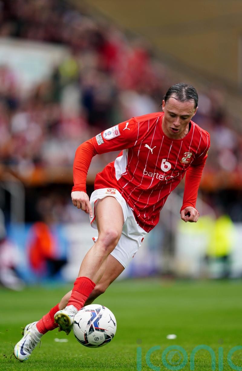 Harry McKirdy&rsquo;s stoppage-time equaliser earns Swindon point at Gillingham