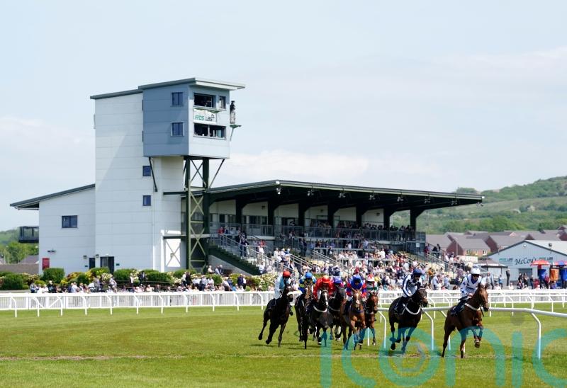 Waterlogging claims Ffos Las card