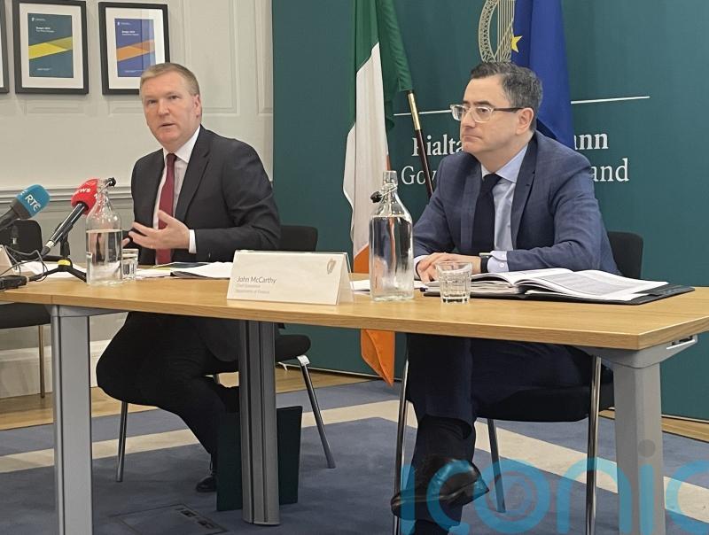 Irish public debt of 42,000 euro per person &lsquo;very significant&rsquo; for small country