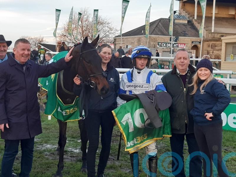 Honeyball has strong hand in Coral Trophy