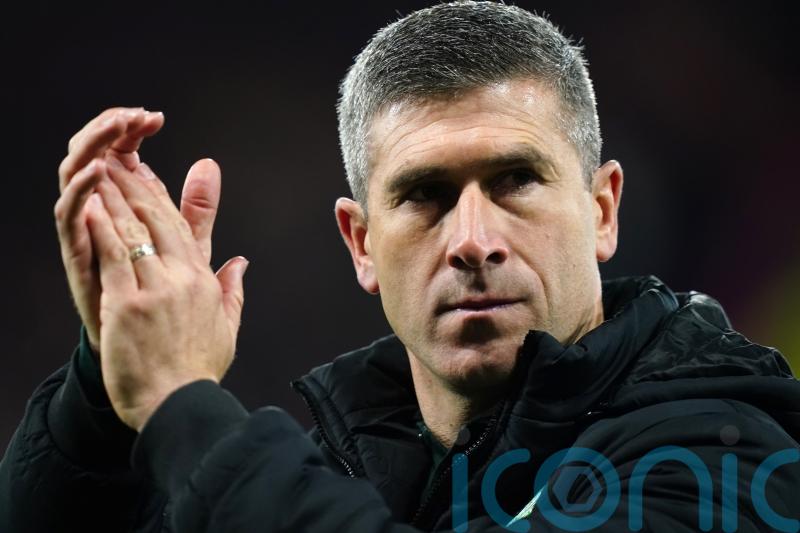 Nick Montgomery breathes sigh of relief after Hibernian defeat Dundee