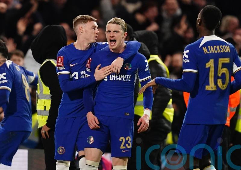 Conor Gallagher hits last-minute winner as Chelsea scrape past Leeds in FA Cup