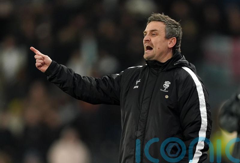 Michael Skubala hails Lincoln&rsquo;s &lsquo;connected&rsquo; performance at Barnsley