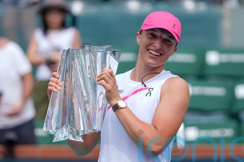 Iga Swiatek secures title at Indian Wells with final victory over Maria Sakkari