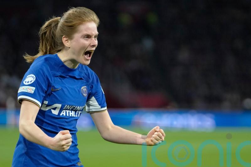 I might give her a game in goal &ndash; Emma Hayes hails Sjoeke Nusken&rsquo;s versatility