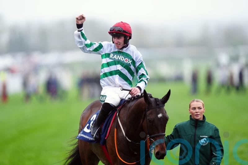 Elliott and Kennedy cash in with Found A Fifty