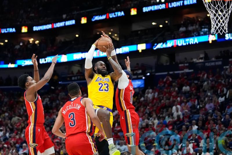 LeBron James stars as LA Lakers beat New Orleans Pelicans to reach NBA play-offs