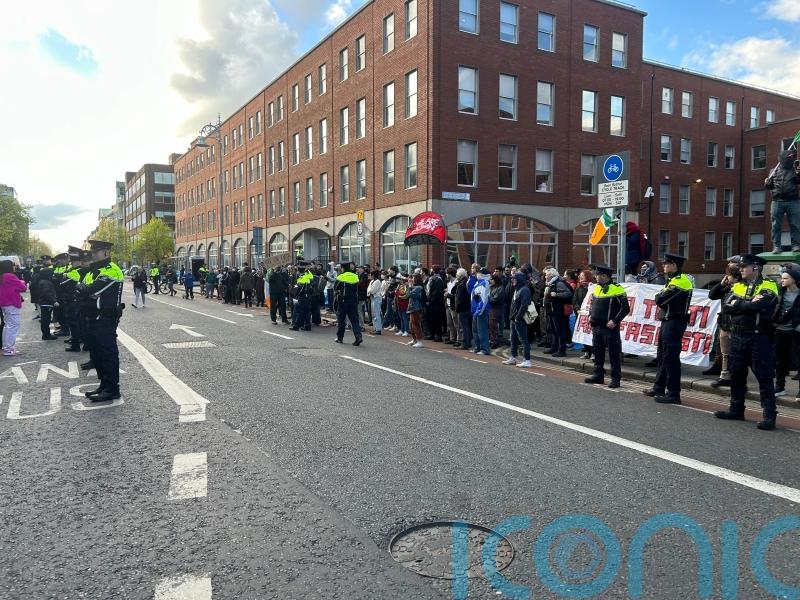 Protesters in standoff near migrant camp in Dublin