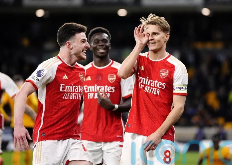 Arsenal return to top of Premier League with win at Wolves
