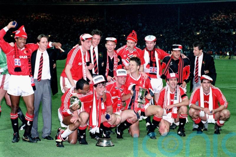 Manchester United reunion &lsquo;not about me&rsquo; &ndash; Mark Robins