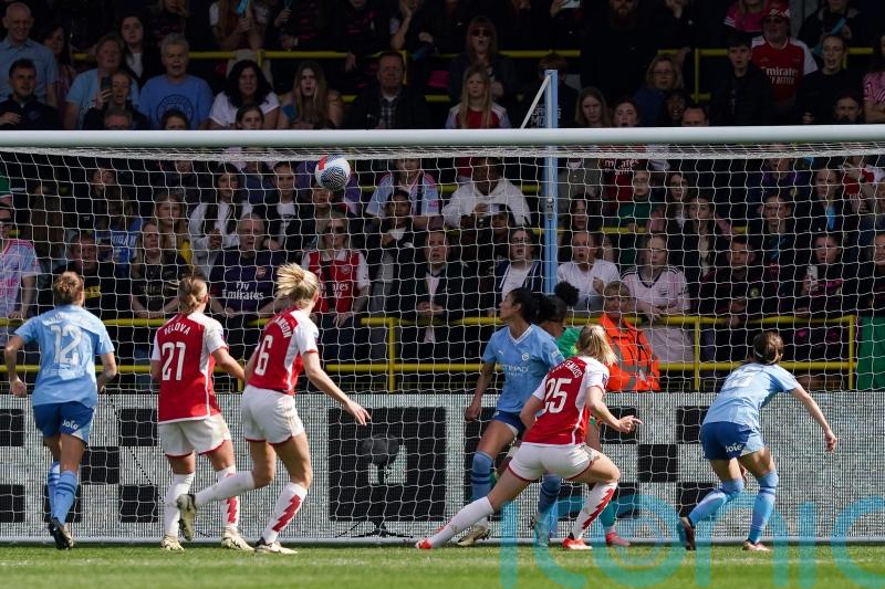 Title favourites Manchester City stunned by rivals Arsenal&rsquo;s late double