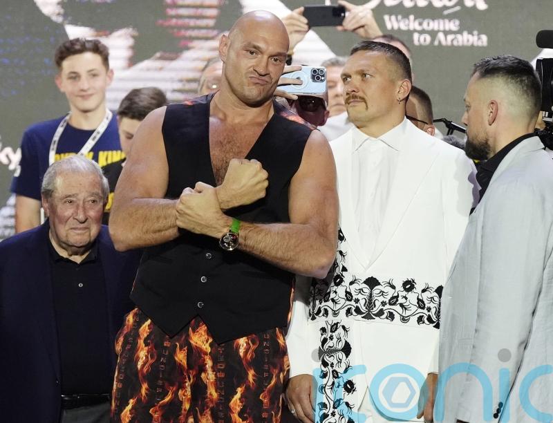 Johnny Nelson: Tyson Fury will beat Oleksandr Usyk if he turns up at his best