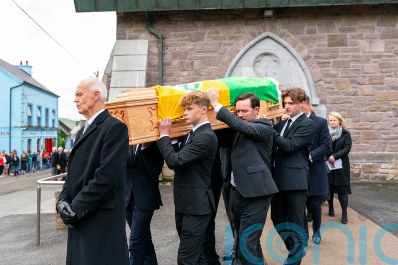 Micheal O Muircheartaigh was like &lsquo;grandfather&rsquo; to Irish nation, funeral hears
