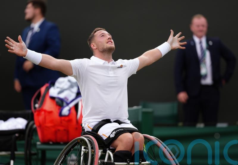 Alfie Hewett on course for Wimbledon double