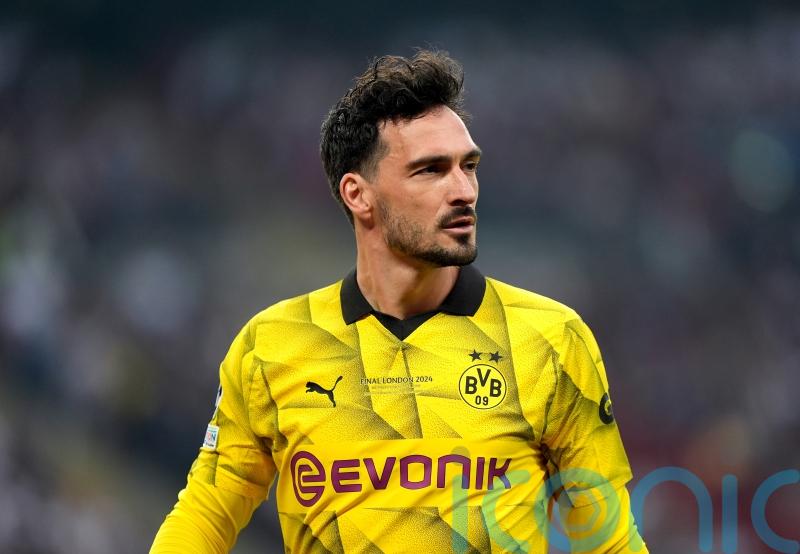 Football rumours: West Ham and Brighton court free agent Mats Hummels