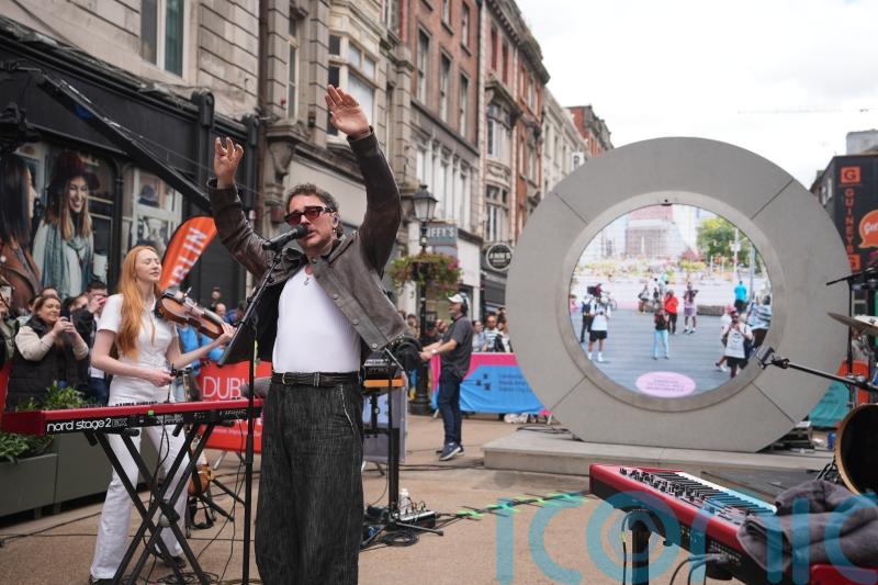 Irish singer Cian Ducrot surprises fans with pop-up concert at Dublin portal