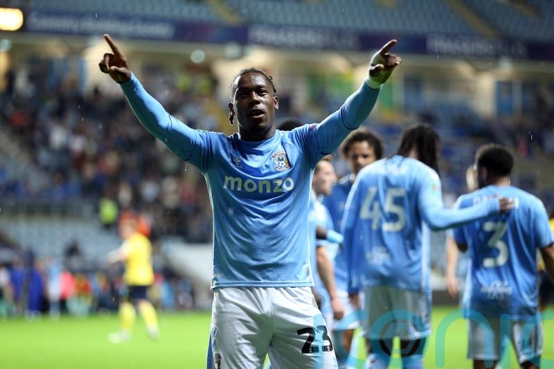 Brandon Thomas-Asante scores first Coventry goal to see off Oxford