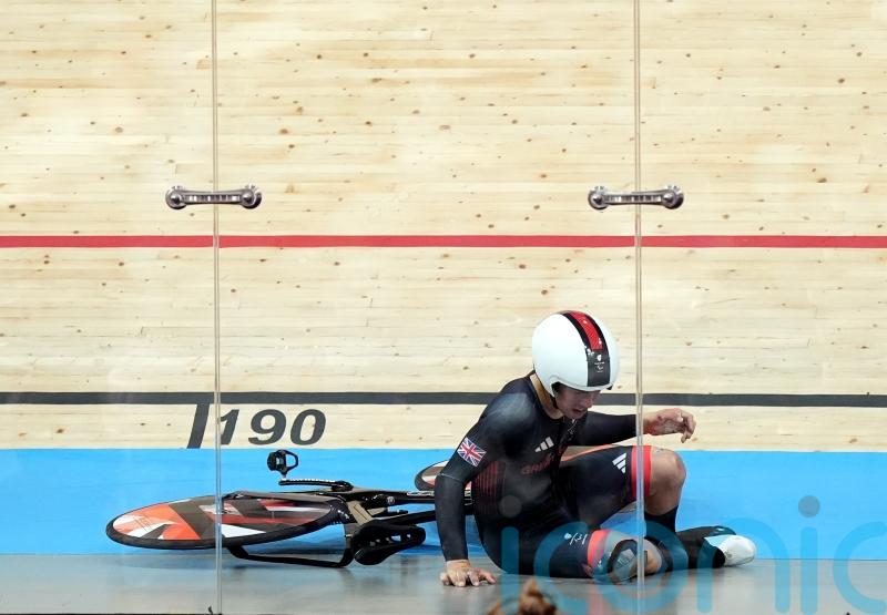 Archie Atkinson denied cycling gold after crashing in closing stages of final