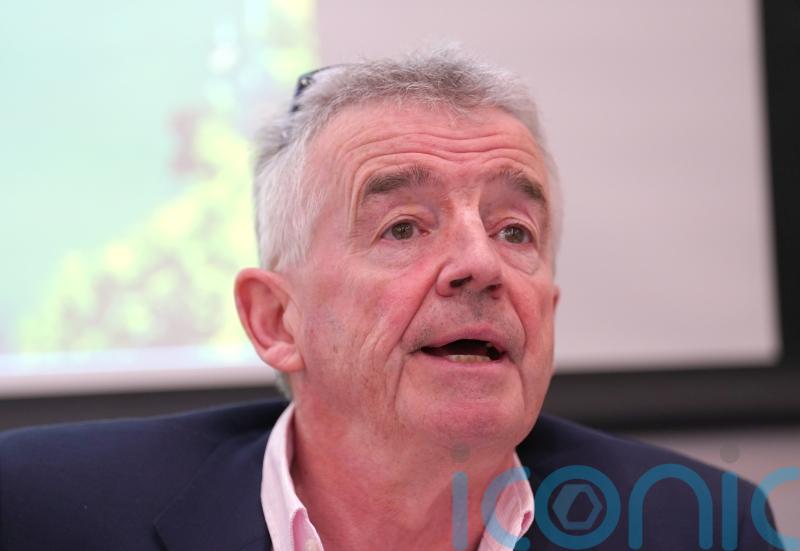 Michael O&rsquo;Leary calls for air traffic control chief to resign