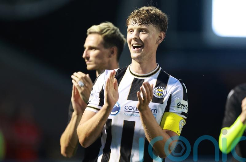 Ten-man Kilmarnock fight back for St Mirren point from fiery Premiership clash