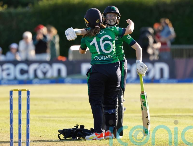Ireland earn first women&rsquo;s T20 win over England in dramatic finish