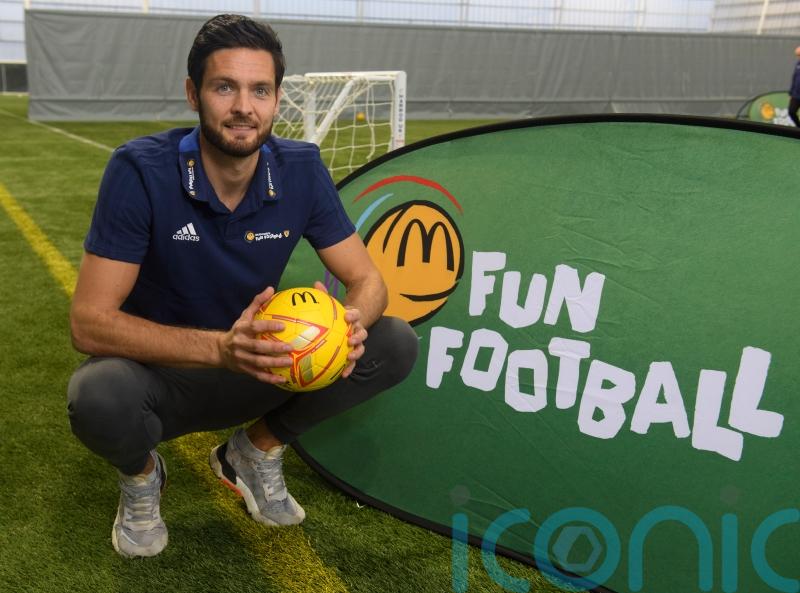 Craig Gordon only thinking &lsquo;short-term&rsquo; as he hopes to reclaim Scotland jersey