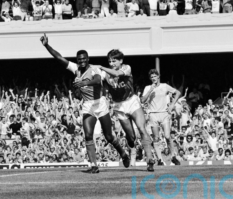 Paul Davis wins inaugural Kevin Campbell Captains Award at Trailblazers Awards