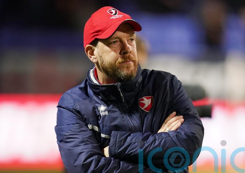 Darrell Clarke frustrated as Barnsley force a late point