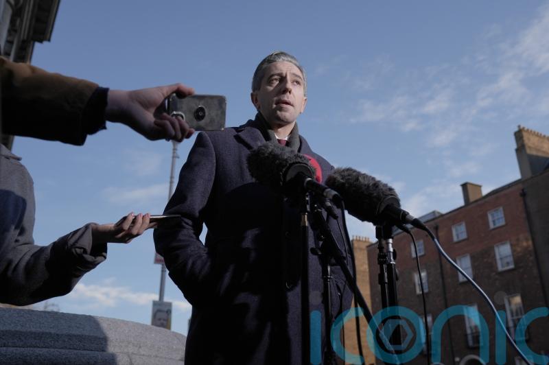 Simon Harris backs John McGahon in Louth amid renewed scrutiny