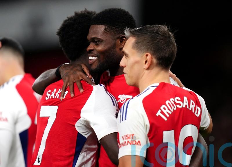 Arsenal return to winning ways by easing past Nottingham Forest