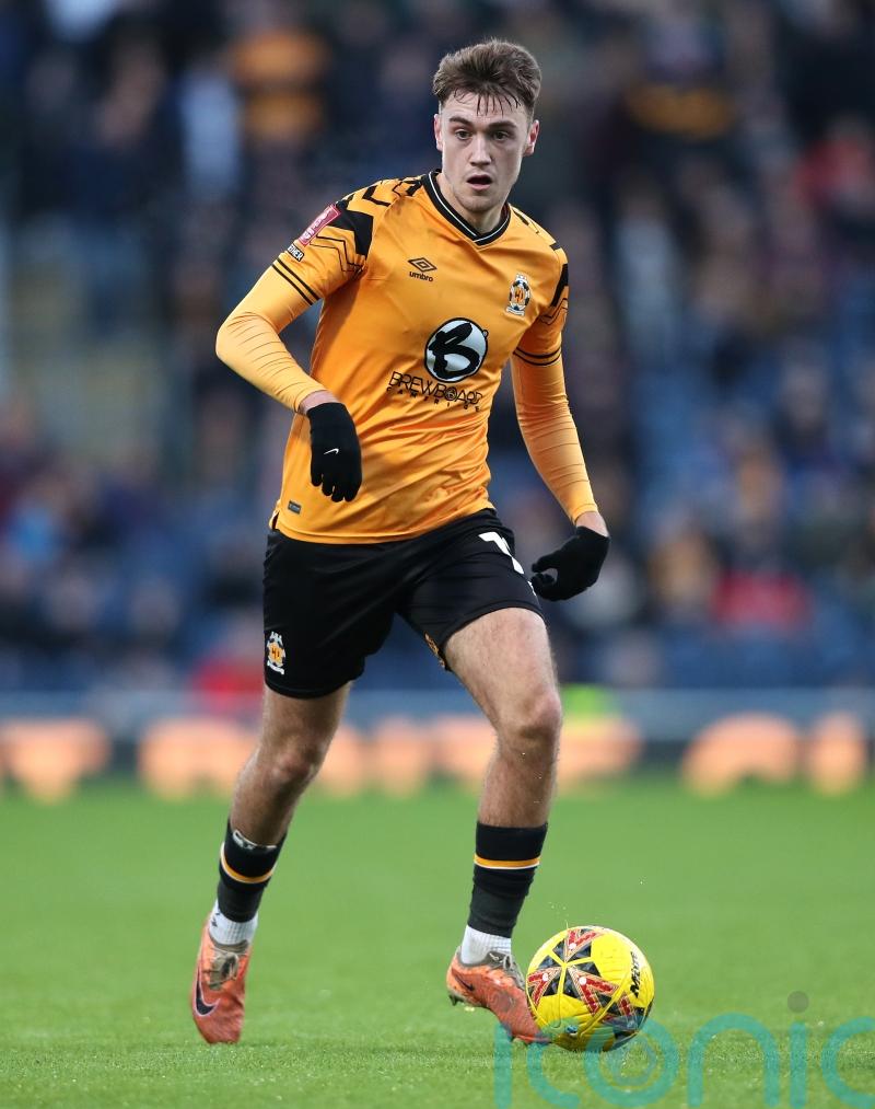 Jack Lankester nets late Crewe equaliser as 10-man Port Vale extend lead at top