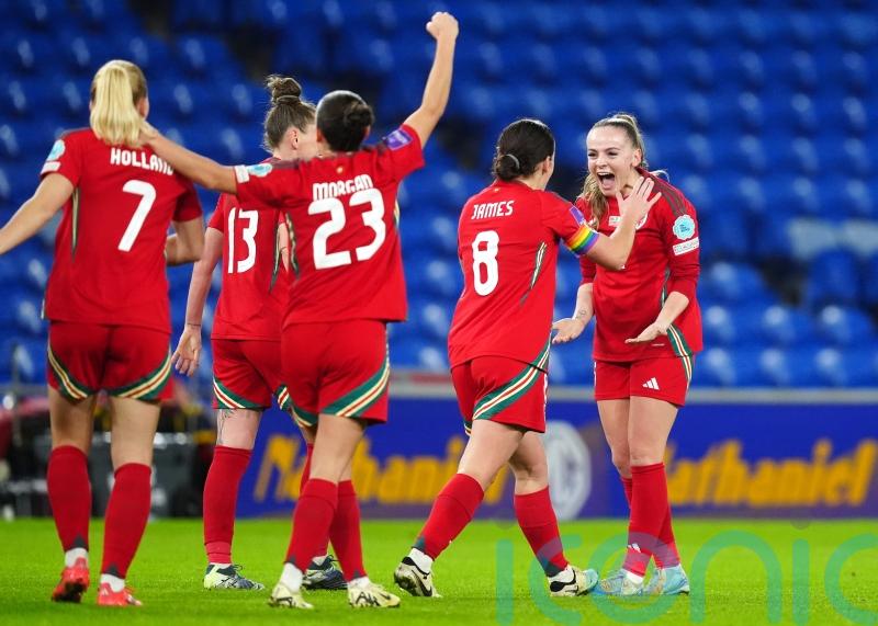 Wales and Republic of Ireland set up tense second leg after stalemate in Cardiff