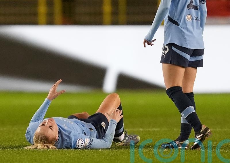Alex Greenwood injury overshadows Manchester City win over St Polten