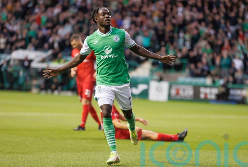 Hibernian climb off the bottom after coming from behind to beat Ross County