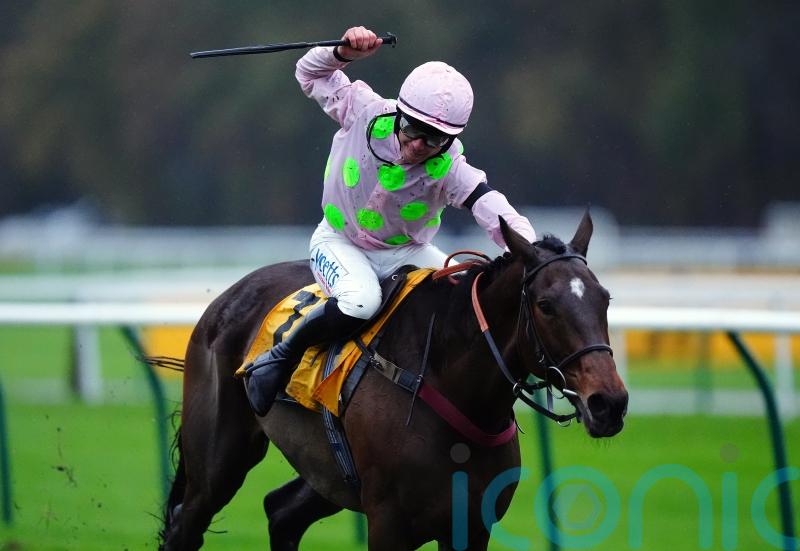 Royale Pagaille to sidestep King George after &lsquo;minor hold-up&rsquo;